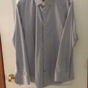 Men’s dressy shirt